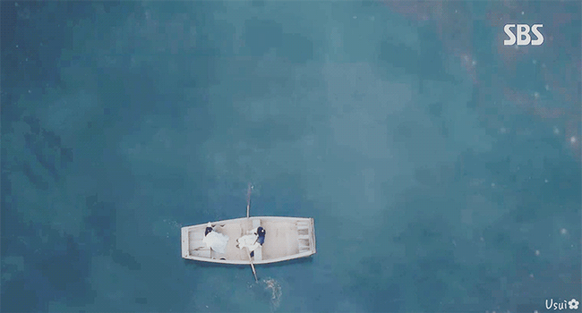 [달의연인] 모태솔로 왕소 마음에 불지르는 해수.gif | 인스티즈