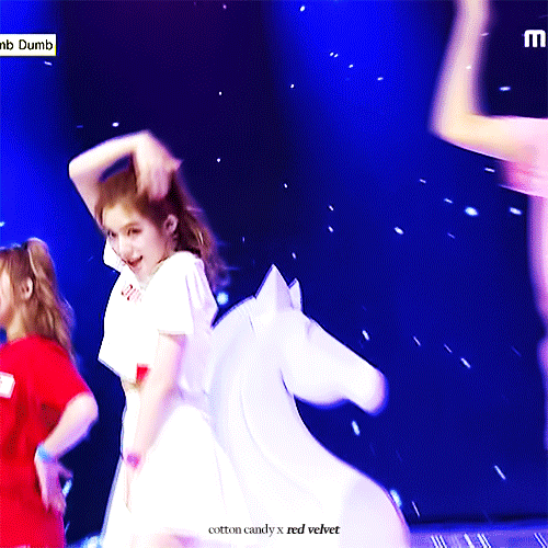 머리 정리하는 아이린.gif | 인스티즈