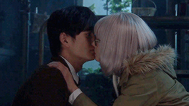 오카다 마사키-아라가키 유이.GIF | 인스티즈