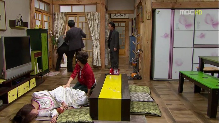 [지붕뚫고하이킥] 이 집 사지마.jpg | 인스티즈