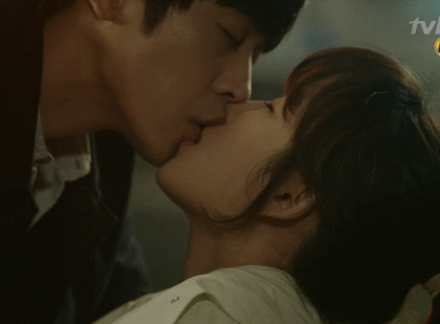 연예계 최고 키스장인은 누구? | 인스티즈