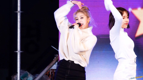 [러블리즈] 목구멍이 부은 기분이 들어서 지수 | 인스티즈