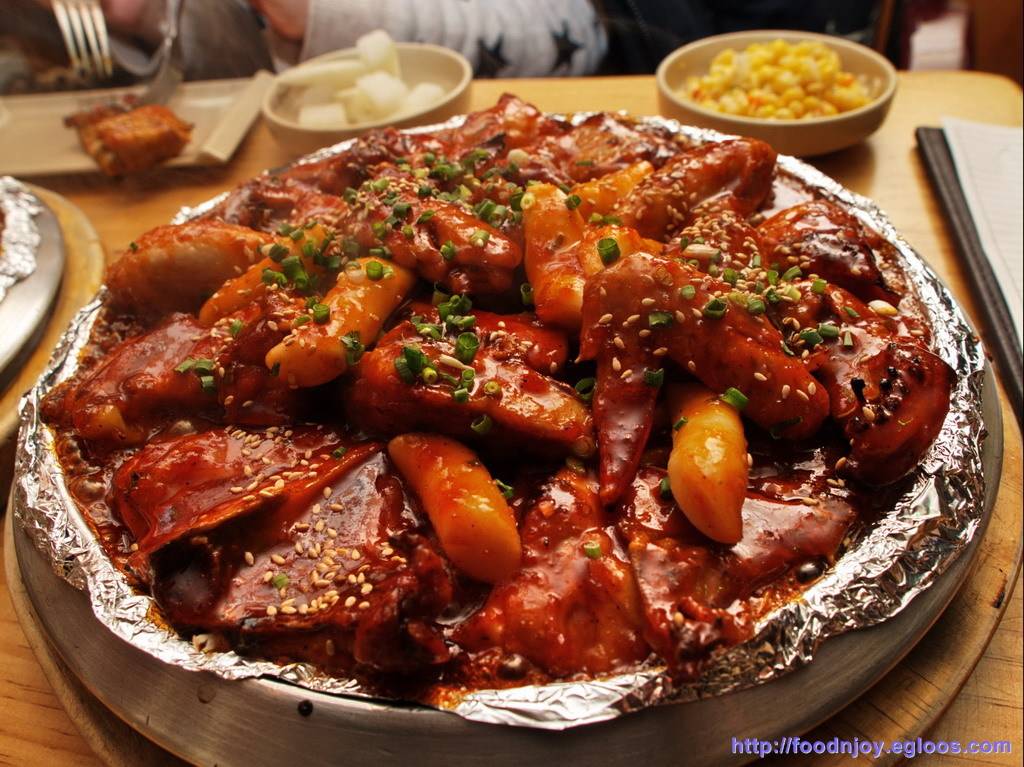 숯불바베큐치킨 최강자는? 훌랄라 vs 지코바 vs 코리안 vs 불로만 | 인스티즈