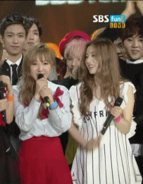 레드벨벳 동네북 완덩이.gif | 인스티즈