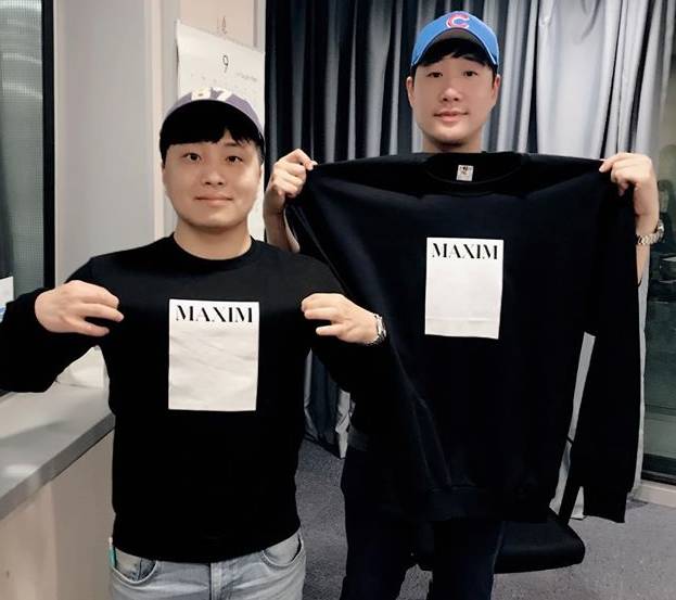 맥심 옷 벗고 찍은 사진.jpg | 인스티즈