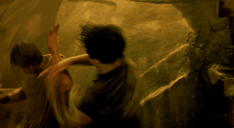 개인적으로 맨손 액션의 레전드라고 생각하는 영화.gif | 인스티즈