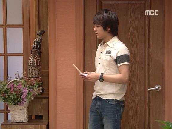 [거침없이하이킥] 범이 진주알 찾기 알바 ㅋㅋㅋㅋㅋㅋㅋ.jpg | 인스티즈