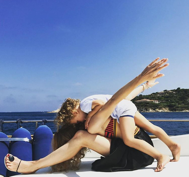 다섯아이의 엄마이자 루이비통 회장 장남의 부인인 모델 나탈리아 보디아노바.jpg | 인스티즈