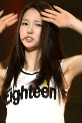 CLC 최유진 겨드랑이 움짤.JPGIF (진짜사나이 여군편) | 인스티즈