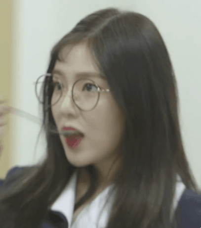 도시락 먹방하는 아이린.gif | 인스티즈