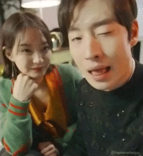 오늘자 브이앱 이제훈-신민아.gif | 인스티즈