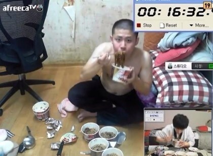 철구 방송 보는 사람은 문제있다 vs 개인이 보는건데 상관없다 | 인스티즈