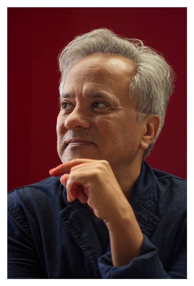 트로피 보는 재미가 있는 영국 시상식.jpg | 인스티즈