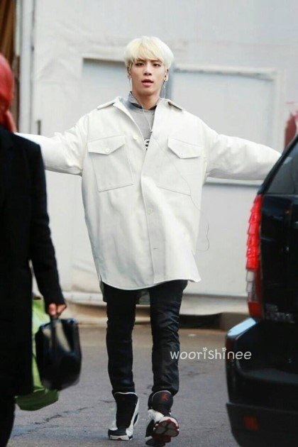 같은 옷 입은 남자아이돌들.jpg | 인스티즈