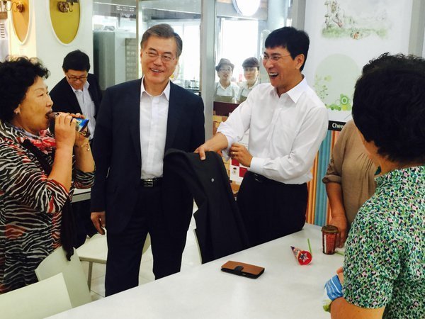 문재인 대통령 사진에 대한 해외 트위터리안들의 반응 | 인스티즈