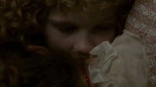 [키얼스틴던스트] 성인 연기 못지 않게 임팩트 연기를 선보인 뱀파이어와의 인터뷰 클로디아 | 인스티즈