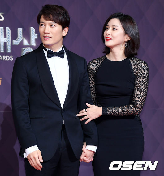 SBS 연기대상 레드카펫 지성-이보영.jpg | 인스티즈