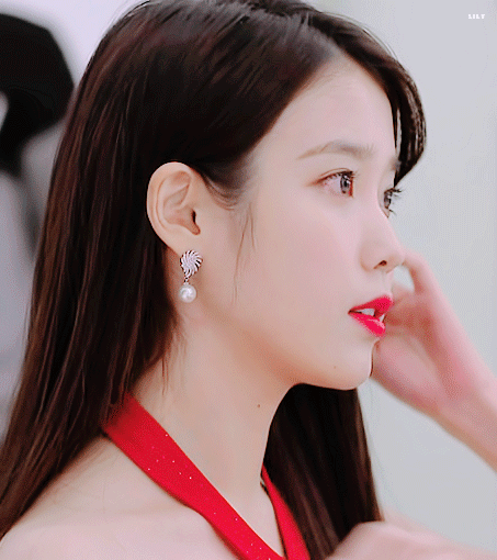 산타걸 아이유.gif | 인스티즈