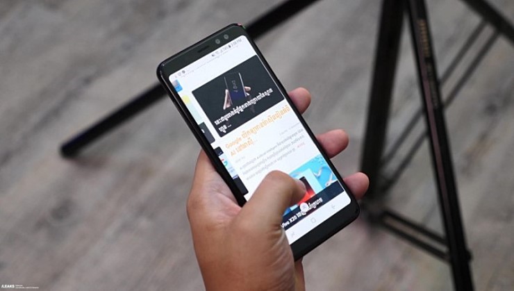 갤럭시 a8 (2018) 실제 기기 사진.jpg | 인스티즈