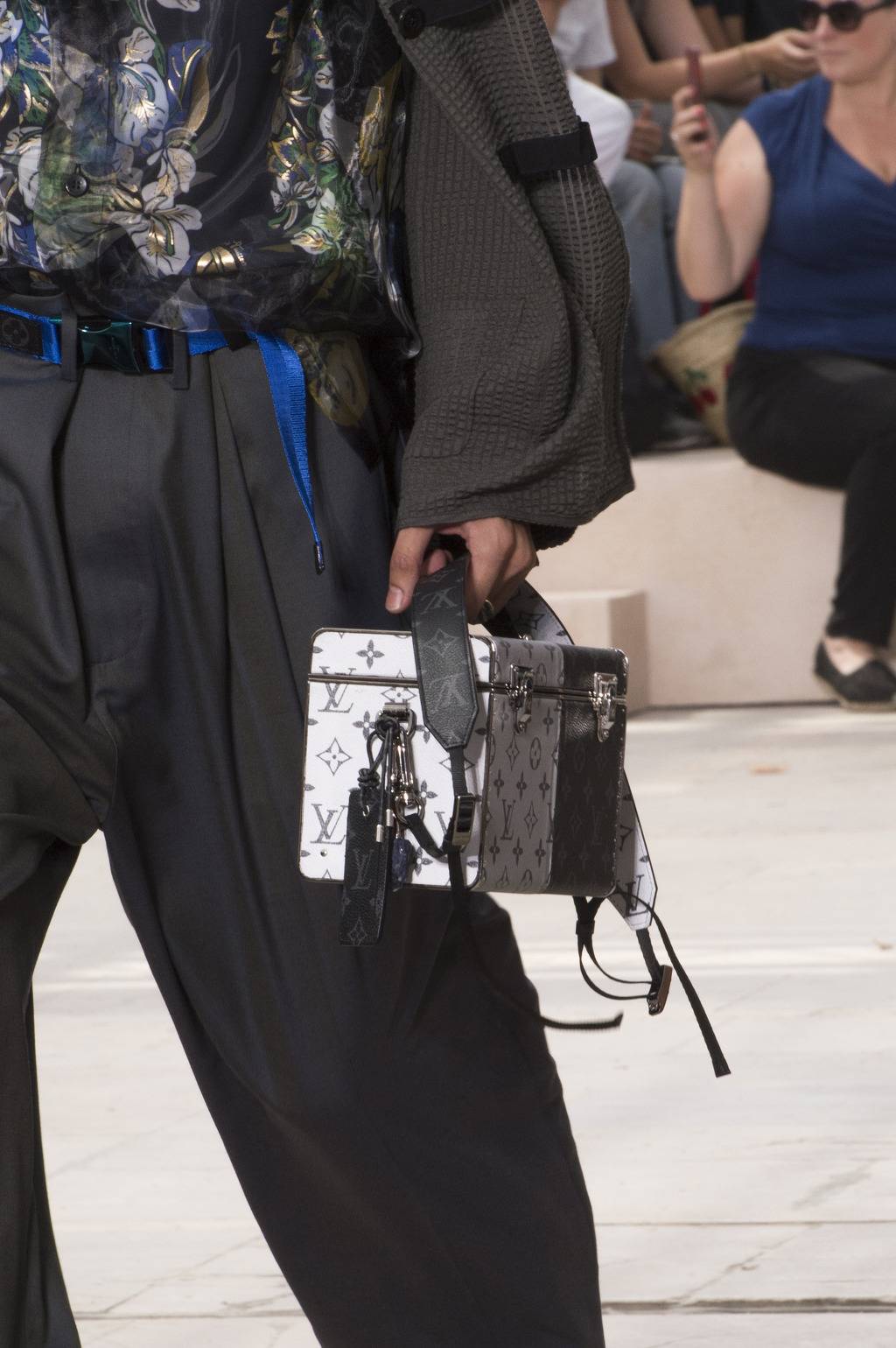 루이비통 2018년 신상 백 | 인스티즈