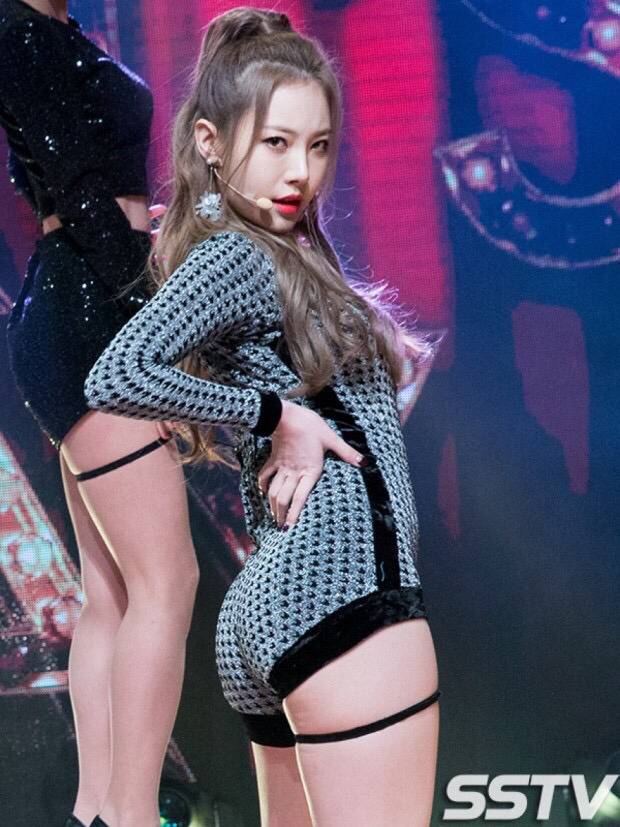 유라 몸매에서 가장 발달한 곳 . jpg | 인스티즈