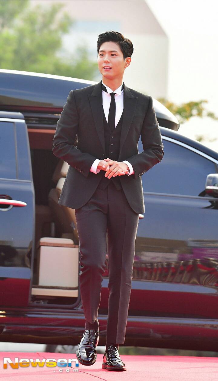 박보검 쓰리피스 수트 코디 수준.JPG | 인스티즈