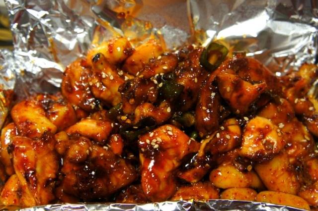 숯불바베큐치킨 최강자는? 훌랄라 vs 지코바 vs 코리안 vs 불로만 | 인스티즈