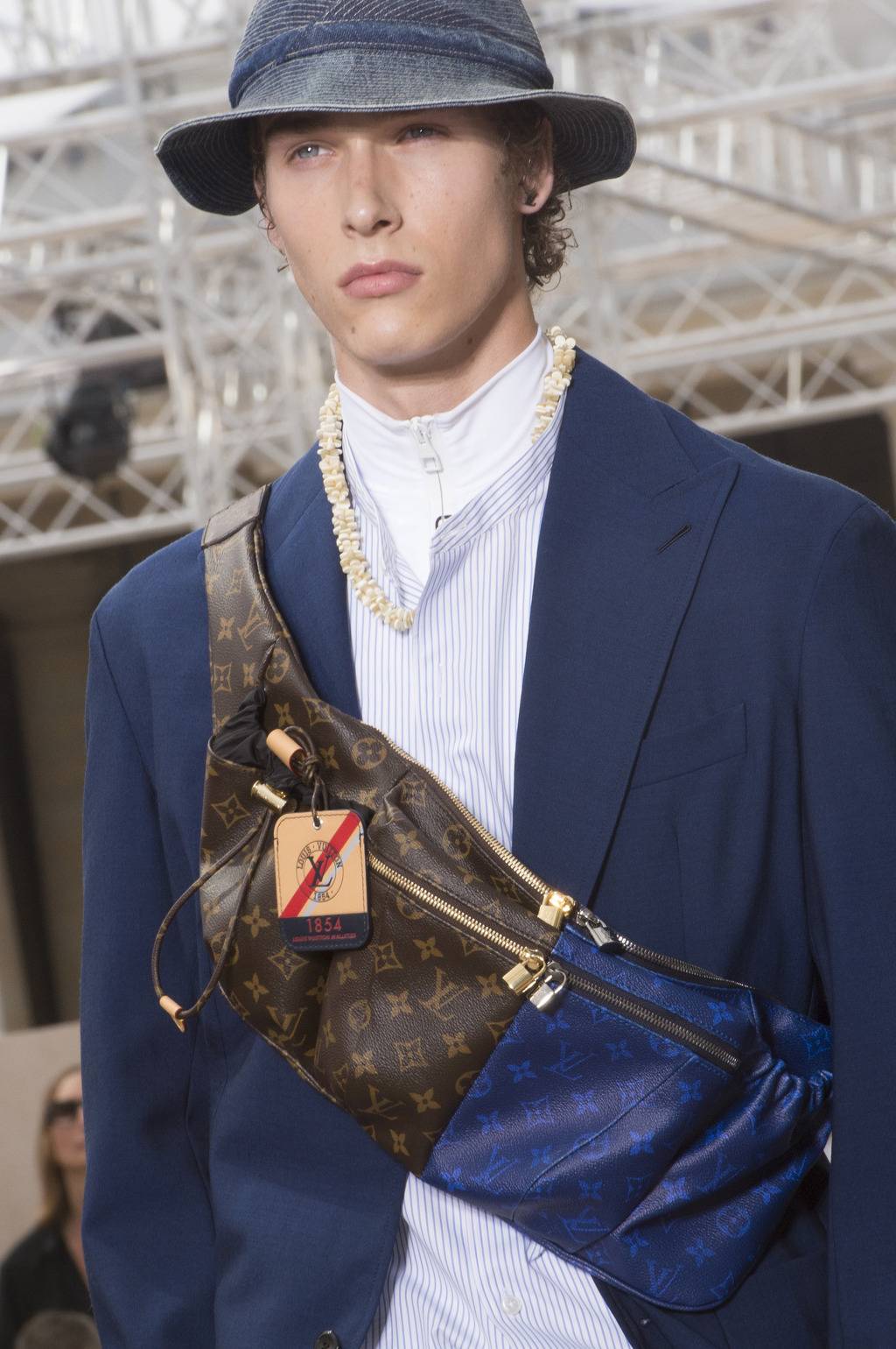 루이비통 2018년 신상 백 | 인스티즈