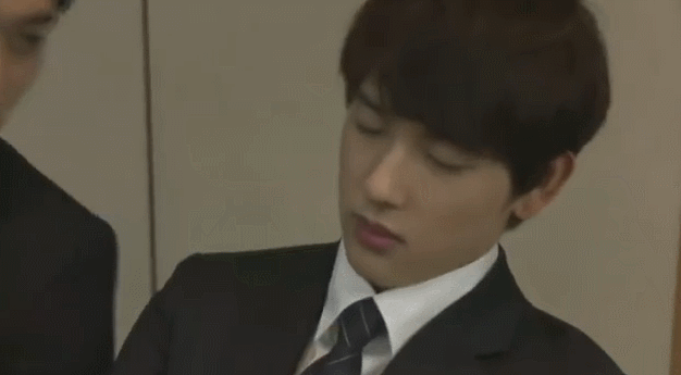 계속 보게 되는 설레는 움짤 모음 - 7 | 인스티즈