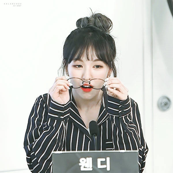 [레드벨벳] 안경 쓰면 미모력이 상승하는 웬디 | 인스티즈