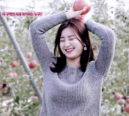 섹시한 척하는 프로미스 이새롬.gif | 인스티즈