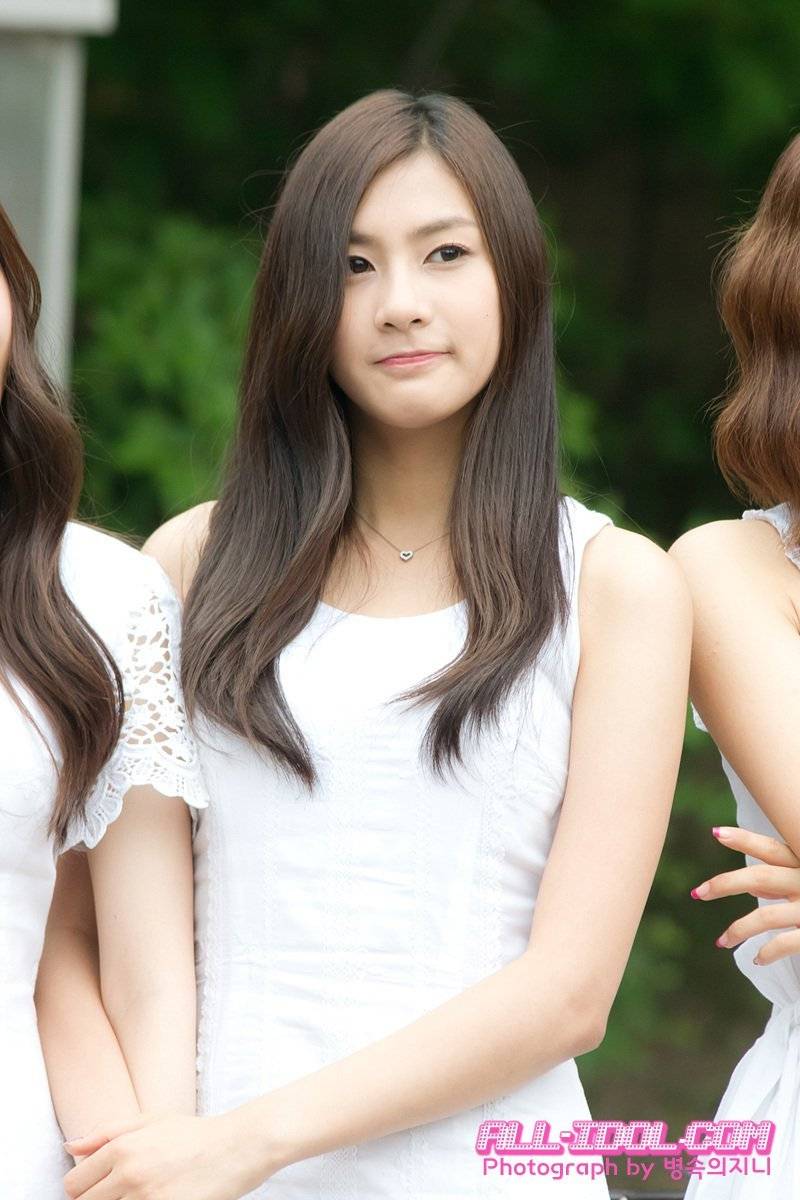 찾아보면 의외로 아주 많은 초졸때 데뷔한 아이돌 모음.jpg | 인스티즈