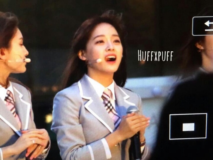 오늘자 김세정 판교 사진 (예쁘다..) +추가 | 인스티즈