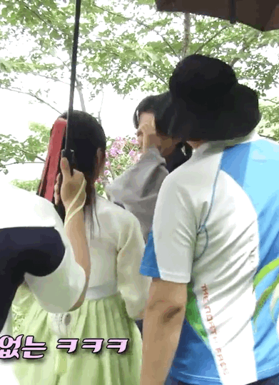 ＜군주 메이킹 더듬는게 가장 어려웠어요 (유승호 김소현) | 인스티즈