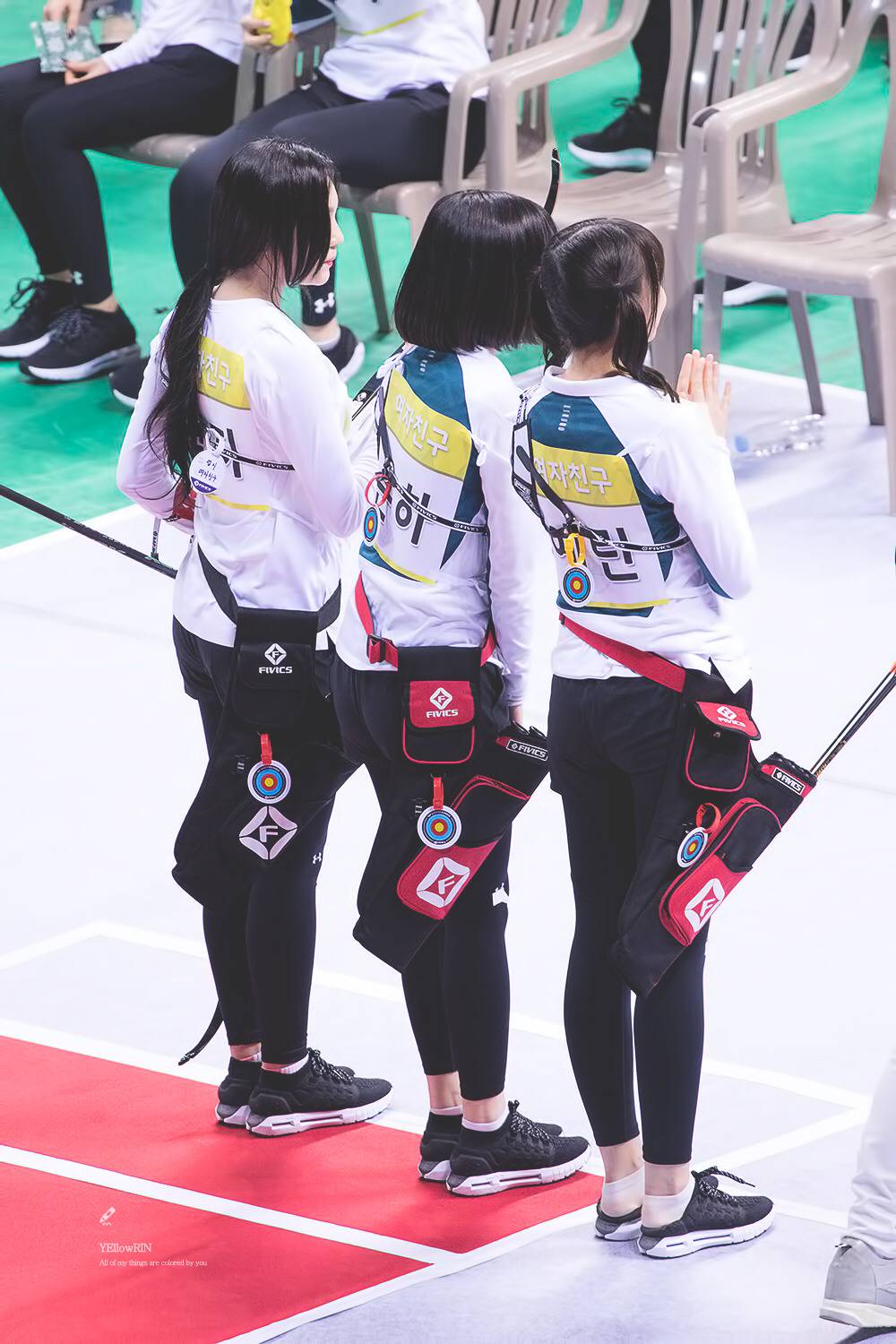 [여자친구] 동생이 카메라를 빌려달라는 요구를 해서 예린이 | 인스티즈