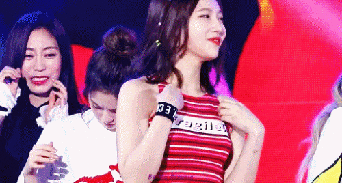 아이린 걱정하는 지수.gif | 인스티즈