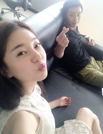 박서준 백진희 캐미 한번 더 드라마로 보고 싶어서 써보는 약간 차분한 분위기의 힐링 드라마 가상 시놉.txt | 인스티즈