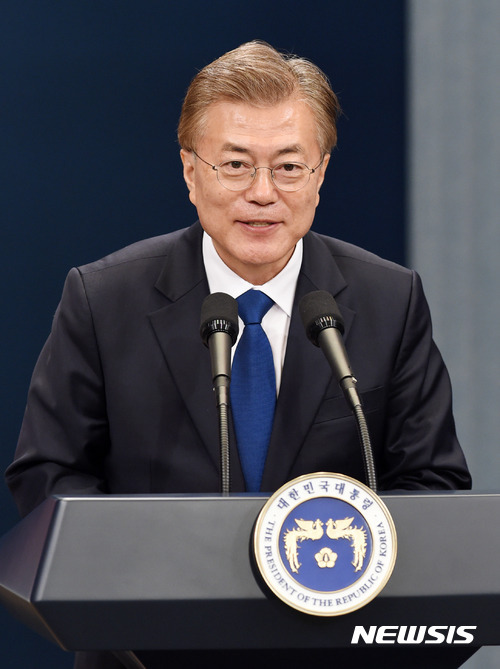 문재인 대통령 사진에 대한 해외 트위터리안들의 반응 | 인스티즈