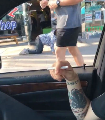 자신의 손목에 CL(씨엘) 본명을 새긴 남자모델 | 인스티즈