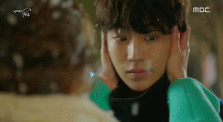 [역도요정김복주] 입덕부정기 끝낸 남사친의 직진과 여주의 첫키스.gif | 인스티즈