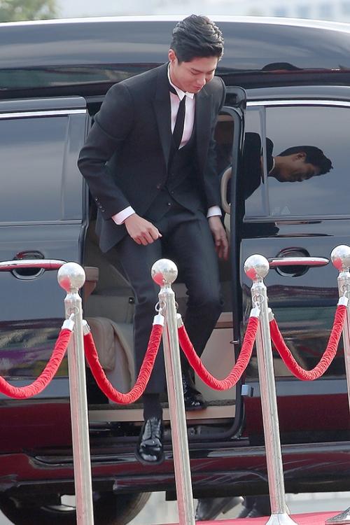 박보검 쓰리피스 수트 코디 수준.JPG | 인스티즈