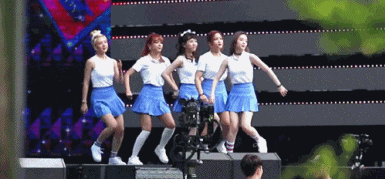 레드벨벳 동네북 완덩이.gif | 인스티즈