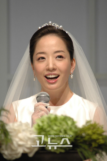 10년전 프로그램 하나로 인기스타가 되었던 아나운서 | 인스티즈