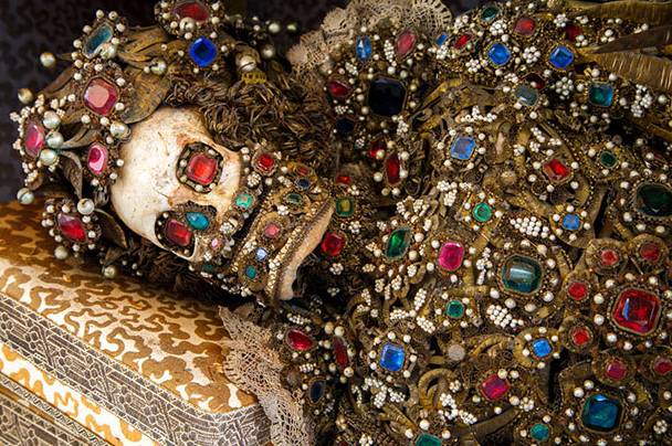 로마의 지하 묘지에서 발굴한 해골 | 인스티즈