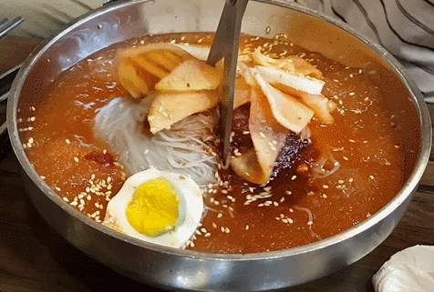 시원하고 상큼한 물냉면 움짤 gif | 인스티즈