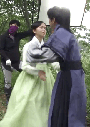 ＜군주 메이킹 더듬는게 가장 어려웠어요 (유승호 김소현) | 인스티즈