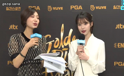 골든디스크 백스테이지 아이유.gif | 인스티즈