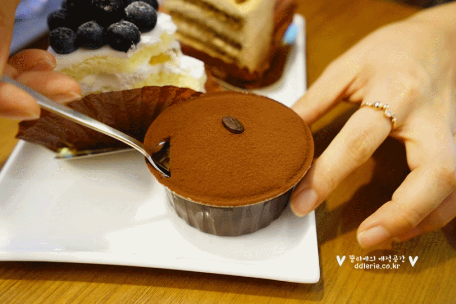 달콤달콤 티라미수 케이크 움짤 gifjpg | 인스티즈