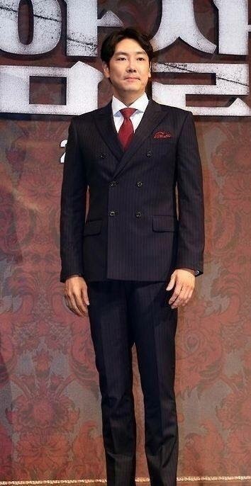 연기를 위해 10kg 이상의 체중 감량을 불사한 배우들 | 인스티즈