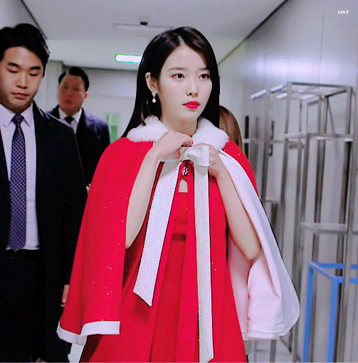 산타걸 아이유.gif | 인스티즈